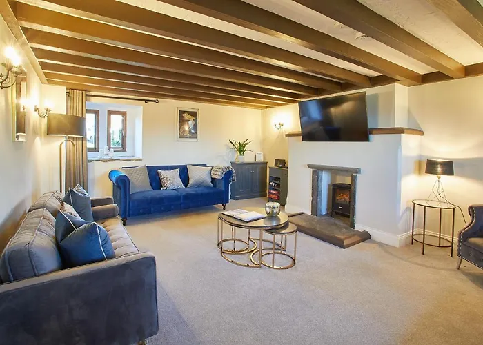 Host & Stay - The Coach House