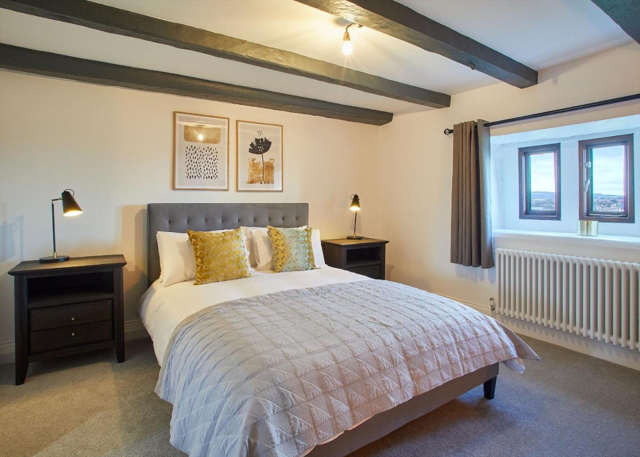 Host & - The Coach House Holiday home *